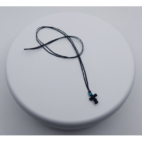 Modlitební lanko z křížkem na krk