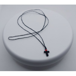 Modlitební lanko z křížkem na krk