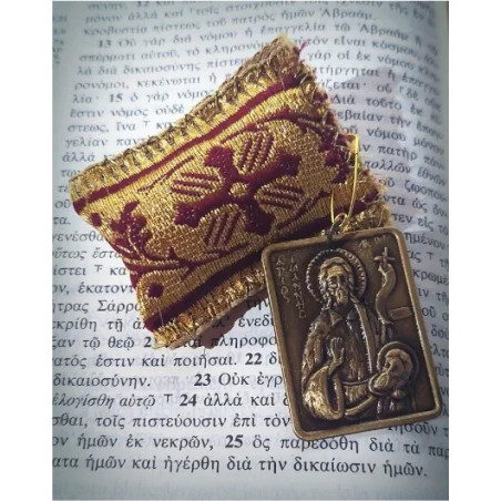 Ochranný přívěsek s kovovou ikonkou sv. Jana křtitele