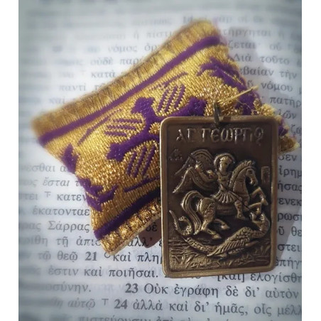 Ochranný Přívěsek s Kovovou Ikonkou Sv. Jiří Bojujícího s Drakem