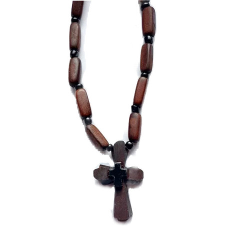Východní Dřevěný Kříž s Korálky na Krk D