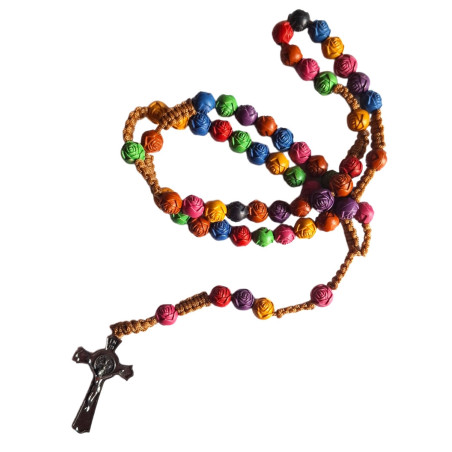 Duha modlitby – růžencový věnec s plastovými růžemi a kovovým křížem (50 cm)