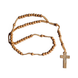 Světlý dřevěný růženec – jemnost modlitby v přírodním tónu (45 cm)