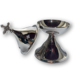 Zářivá Perská Kadidelnice: Kovový Skvost z Řecka