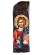 Ikona na vyřezávaném dřevě